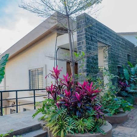 Par-X Mist View 9A Garden Villa 3Bhk Лонавала Экстерьер фото